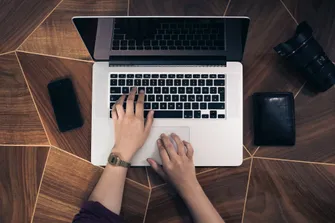 The Dos and Don'ts of Insurance Company Website Development - Featured image