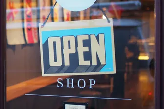 Maximizing Your GMB Listing: Tips and Tricks for Better Local SEO - Featured image