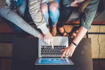 Building a Strong Online Reputation: Online Reviews and Testimonials for Insurance Agents - Featured image
